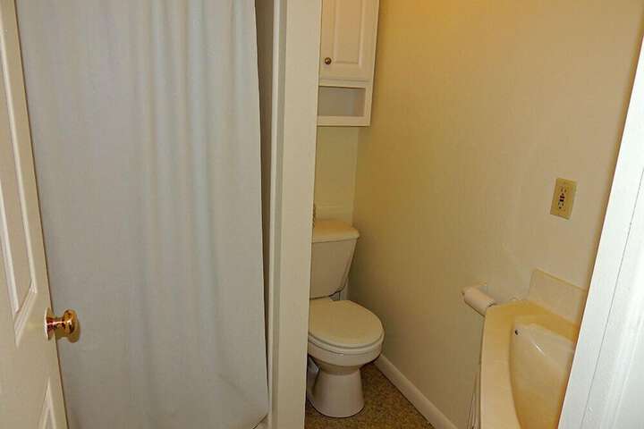 Room 22 of 123