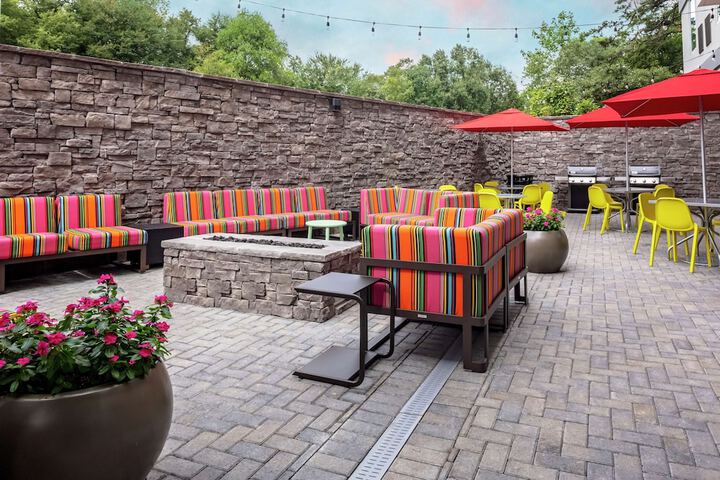 Terrace/Patio 21 of 23