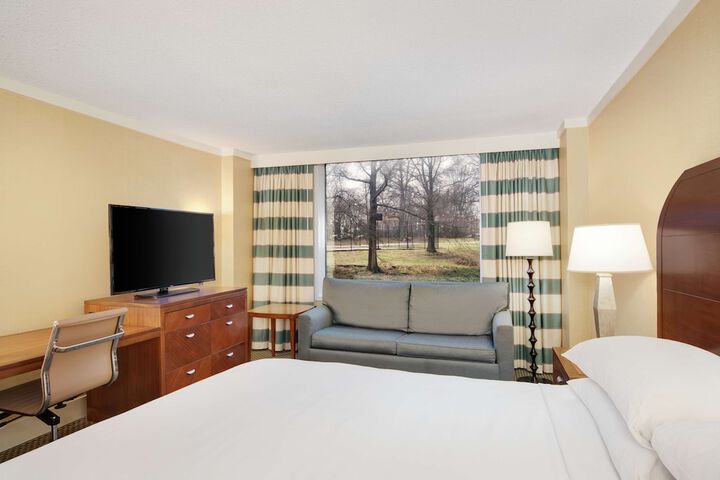 DoubleTree by Hilton Stamford