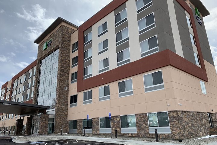 Hotel 5 of 56