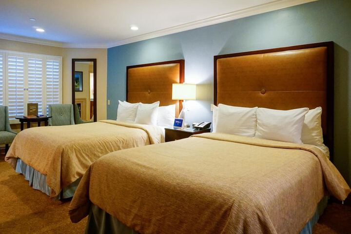 Room 34 of 63