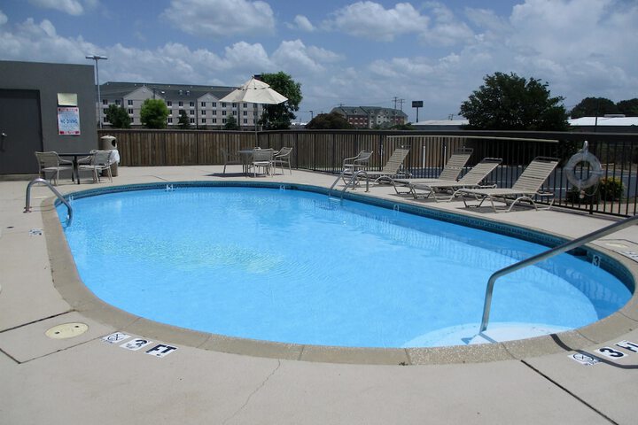 Pool 9 of 38