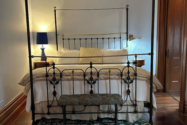 Room 8 of 26