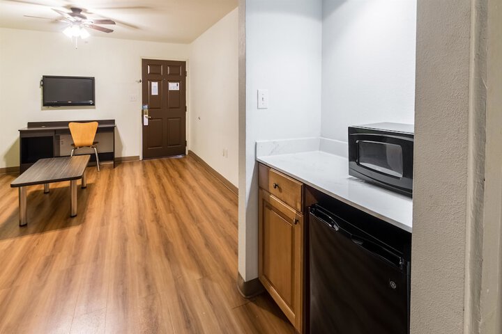 Room 29 of 32