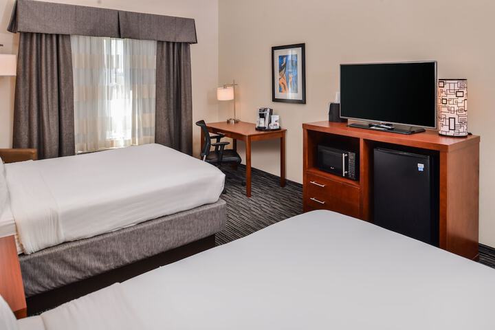 Room 17 of 32