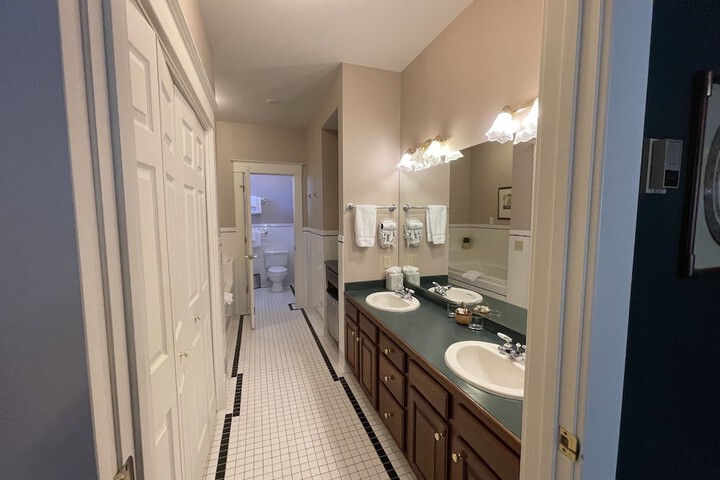 Room 9 of 67