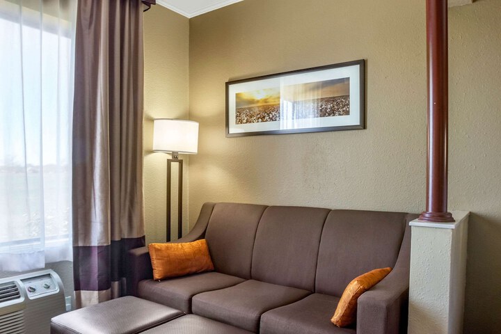 Room 25 of 31