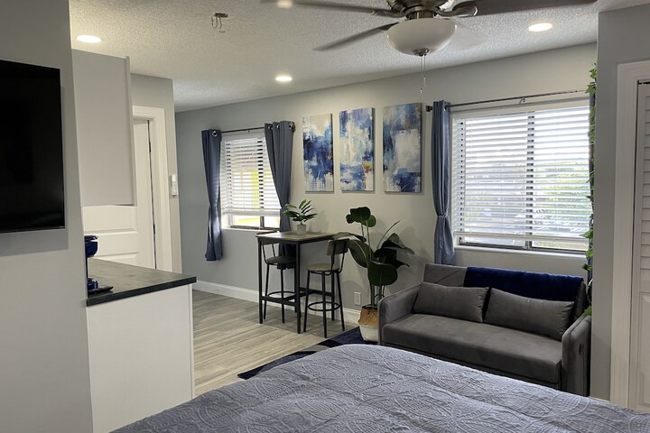 Room 25 of 27