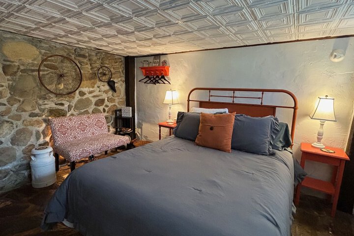 Room 47 of 82