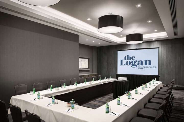 The Logan Philadelphia Curio Collection by Hilton