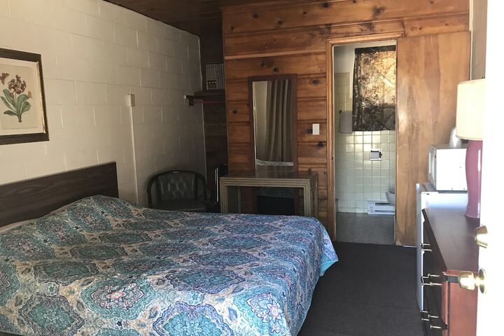 Room 17 of 20