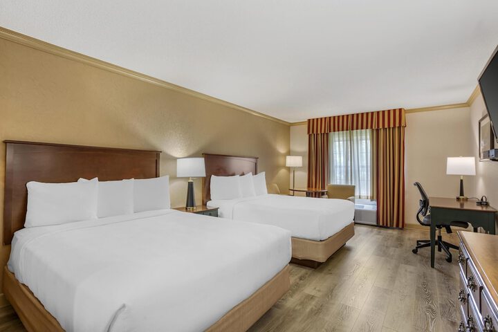 Best Western PLUS Morristown Inn-Florham Park