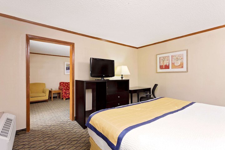 Room 15 of 20