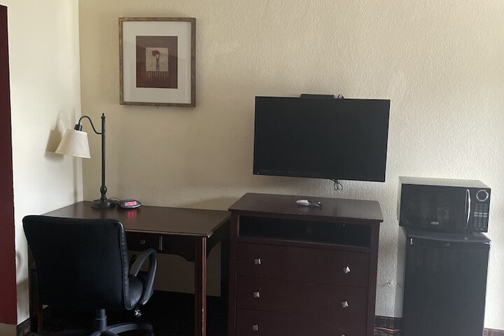 Room 18 of 24