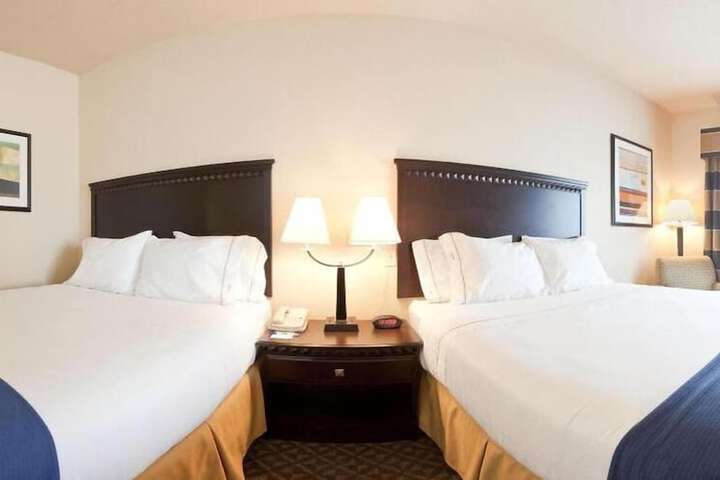 Holiday Inn Express Delano by IHG