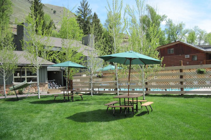 Property Grounds 19 of 21