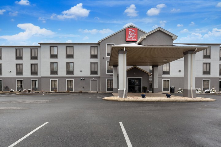 Hotel 2 of 33