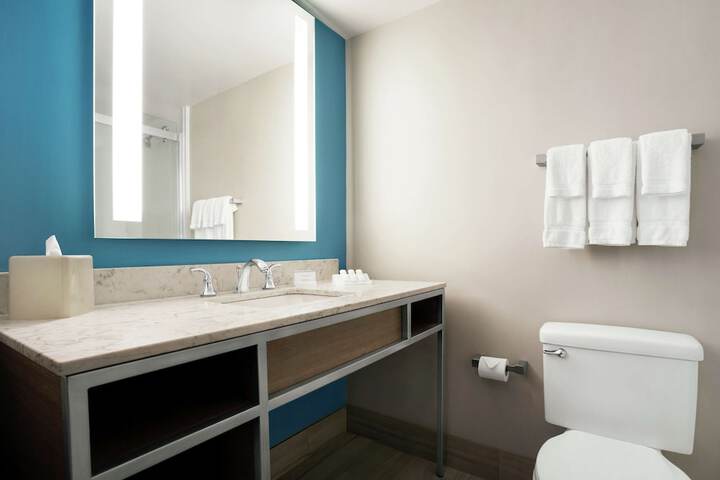 Room 14 of 70