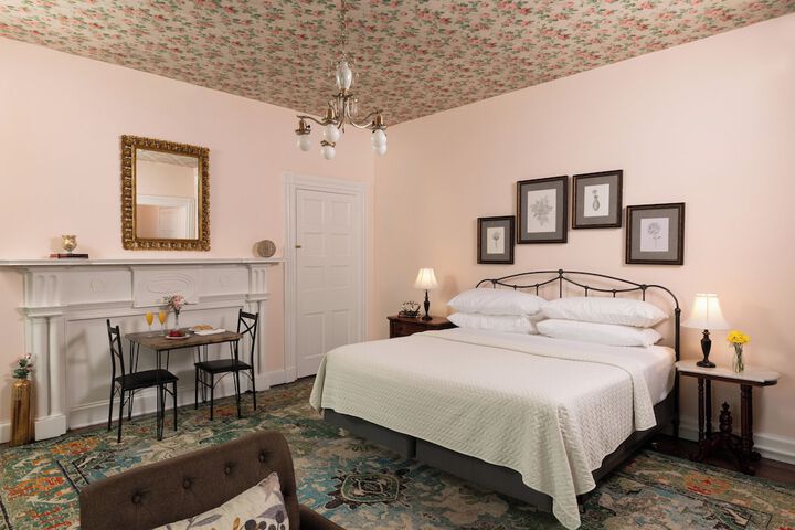 Room 27 of 55