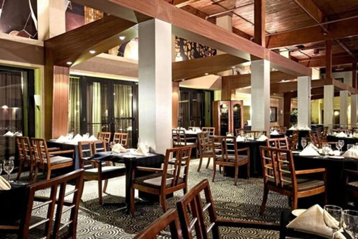 Dining 16 of 22