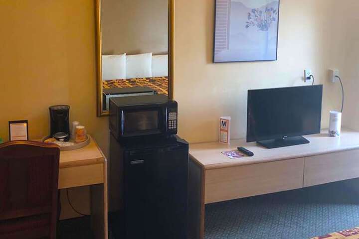 Room 26 of 43