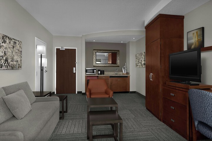 Courtyard by Marriott Greensboro Airport