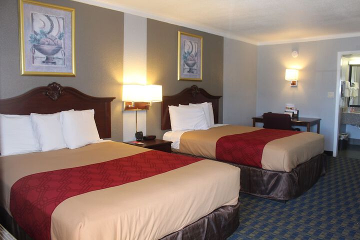 Room 18 of 36