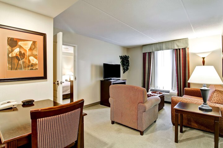 Room 13 of 30