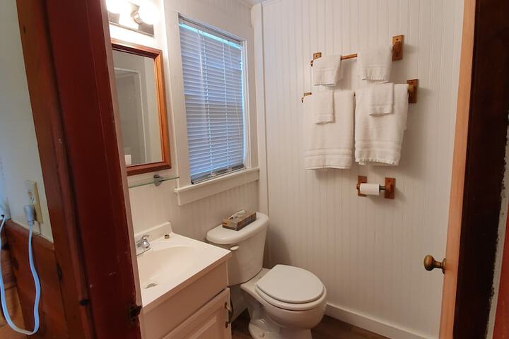 Room 16 of 38