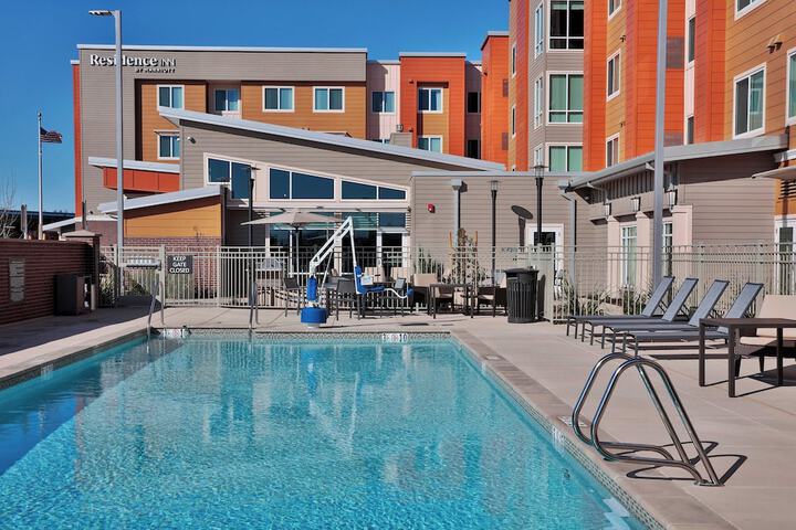 Pool 6 of 55