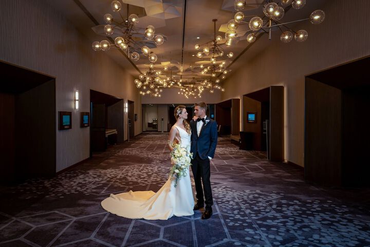 Ballroom/Hall 122 of 170