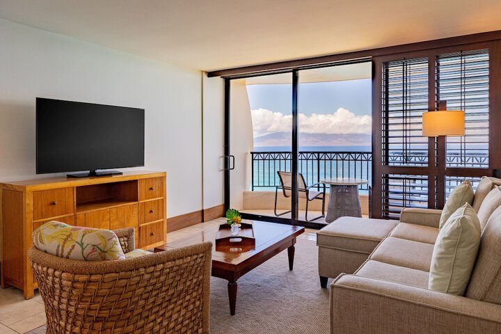 Royal Lahaina Resort & Bungalows
