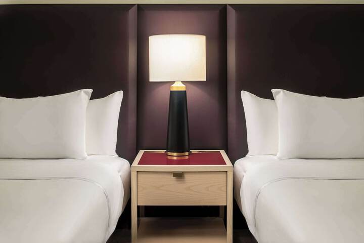 Room 20 of 51
