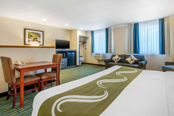 Quality Inn & Suites Leesburg Chain of Lakes
