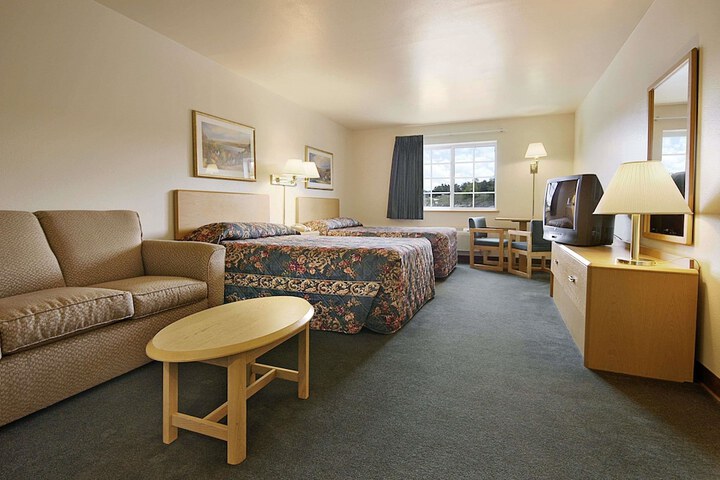 Room 28 of 49