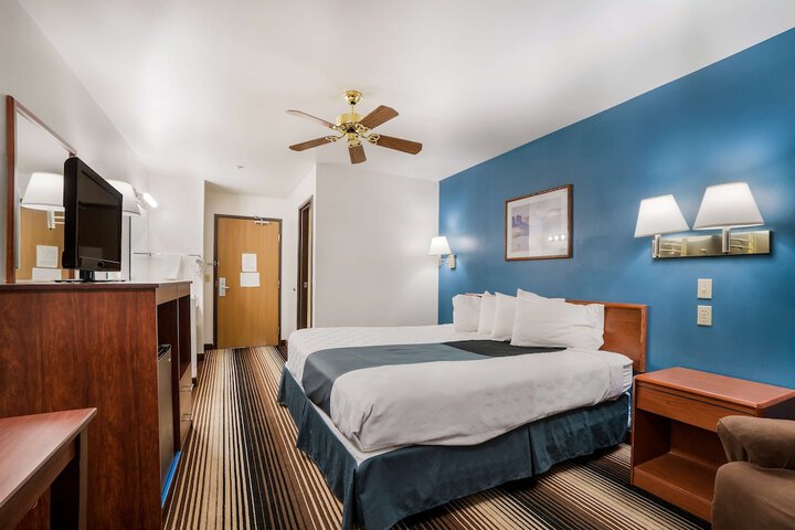 Room 25 of 32