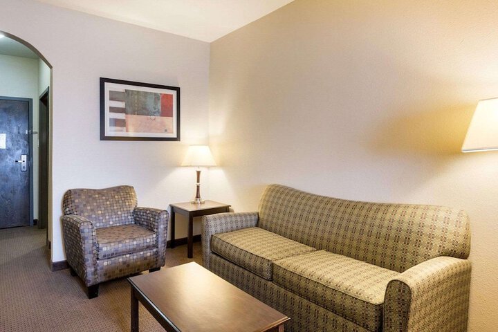 Comfort Inn & Suites Winnie