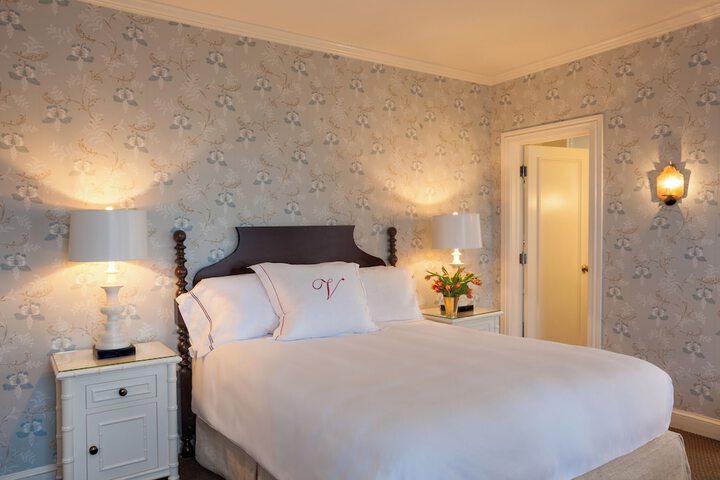 Room 15 of 44