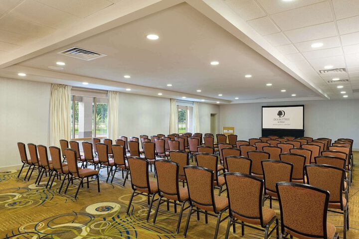 DoubleTree by Hilton Minneapolis Airport MN