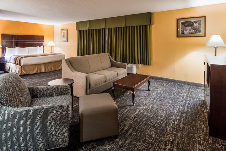 Room 11 of 20