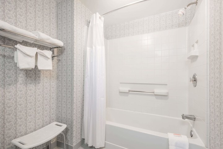 Aderi Hotel Niantic