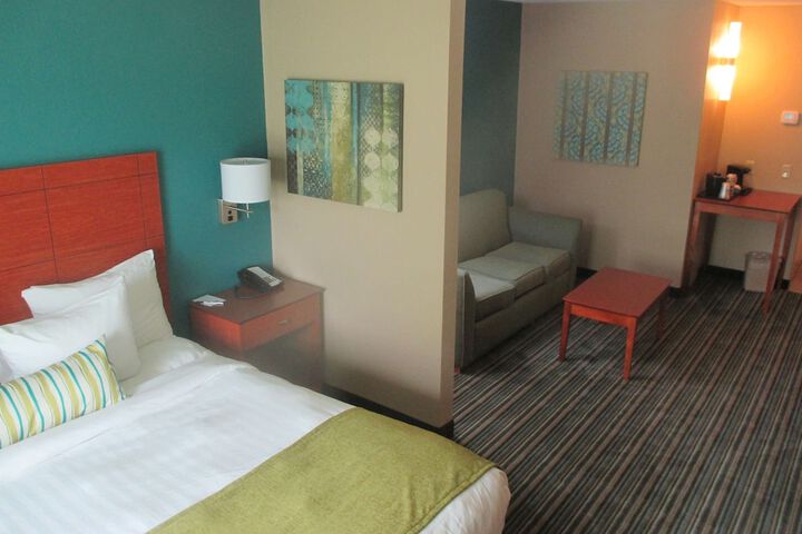 Best Western Plus Menomonie Inn & Suites