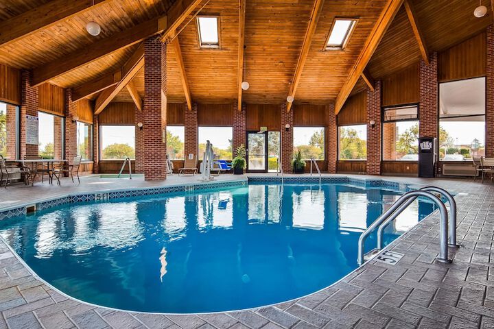 Pool 4 of 23
