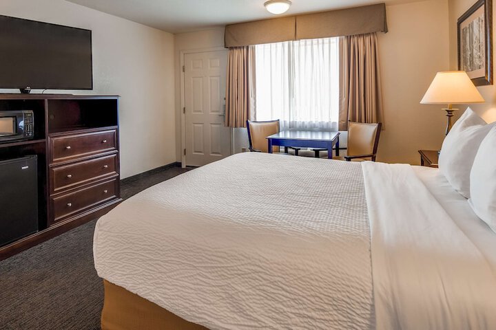 Room 11 of 35