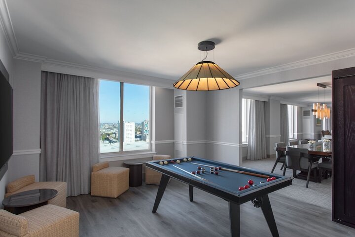 Pool 6 of 105