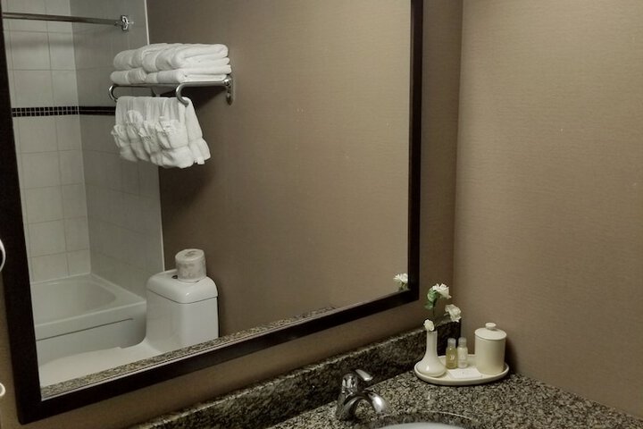 Room 17 of 65
