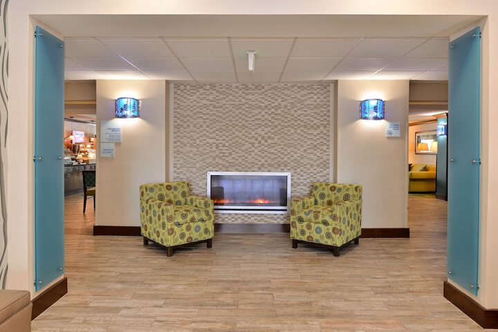Hotel 4 of 66