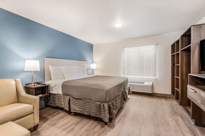 Room 11 of 21