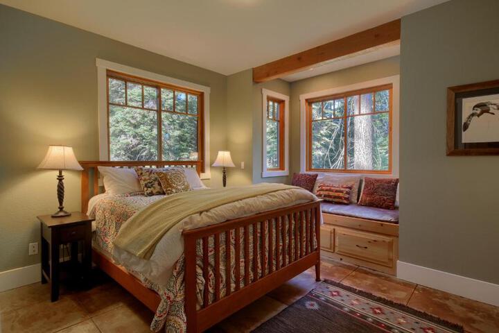 Aspen House in Fish Camp- 2 Miles from Yosemites South Entrance