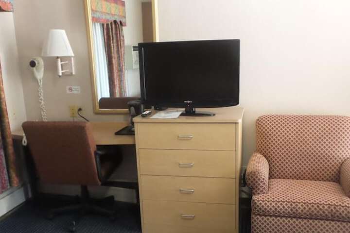 Room 7 of 31